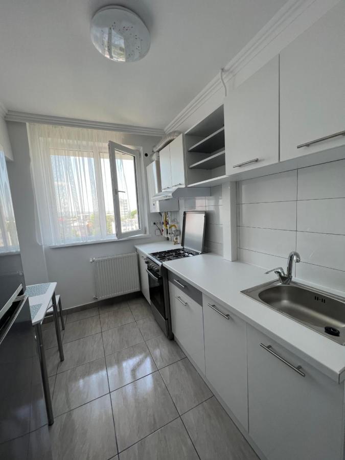 Sunny Apartment Center Сучава Экстерьер фото