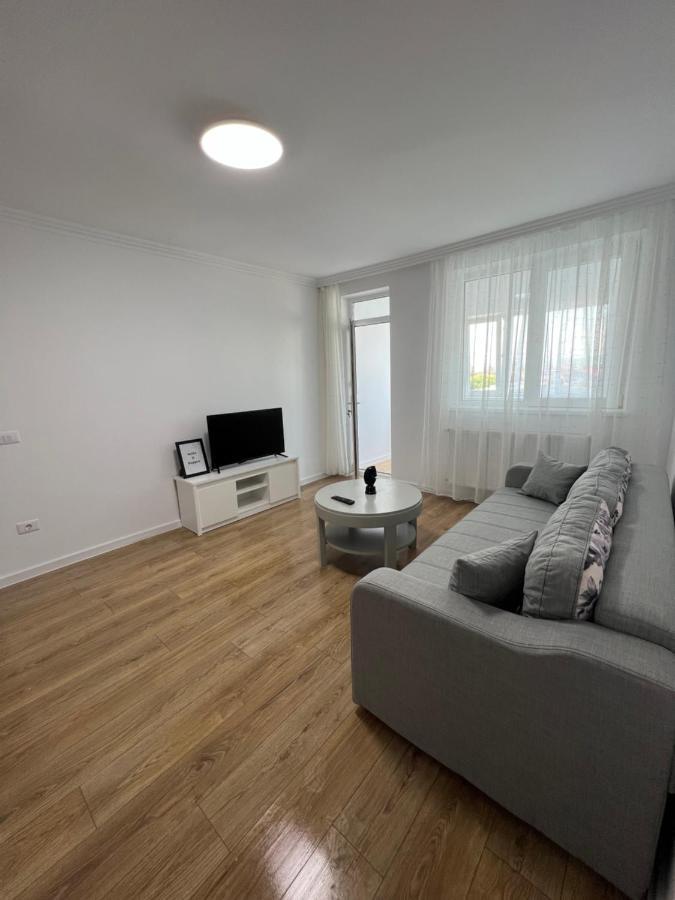 Sunny Apartment Center Сучава Экстерьер фото